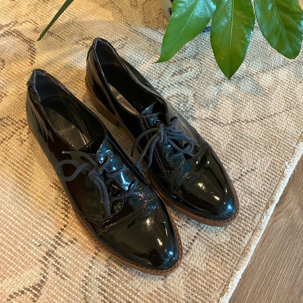 Loeffler Randall Oxford
